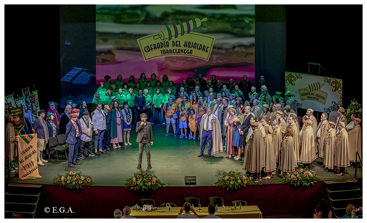 Balonmano Torrelavega es el nuevo Cofrade de Honor del Hojaldre