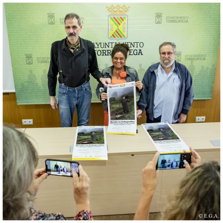 “Desde la fotografía: una forma crítica de ver la vida, con sus latidos y raíces”