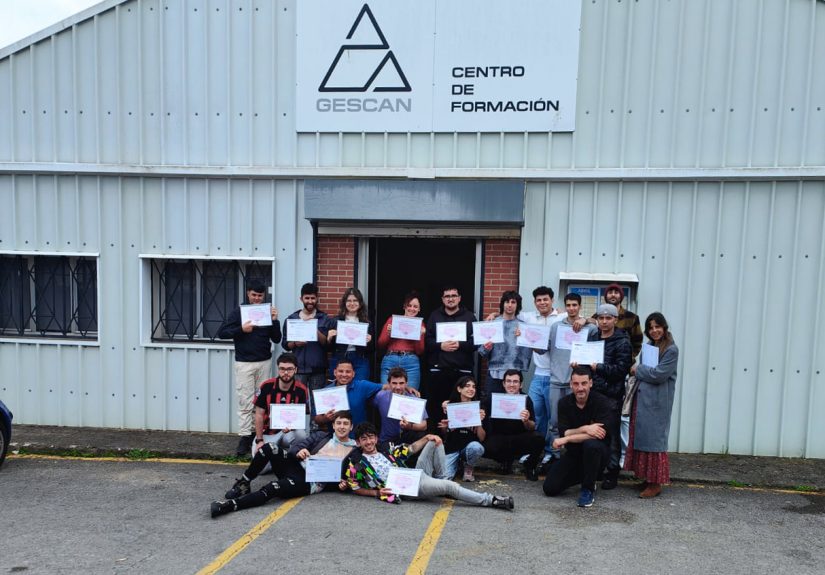 Cámara Torrelavega impulsa el empleo juvenil: 16 jóvenes logran siete certificados y un 70 % de inserción laboral